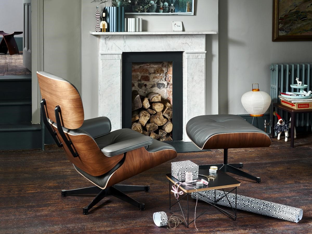 The Eames Lounge Chair: On Carpet or Wooden Floor?